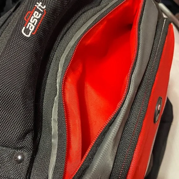 Case-It Utility & Travel Backpack - Picture 3 of 12